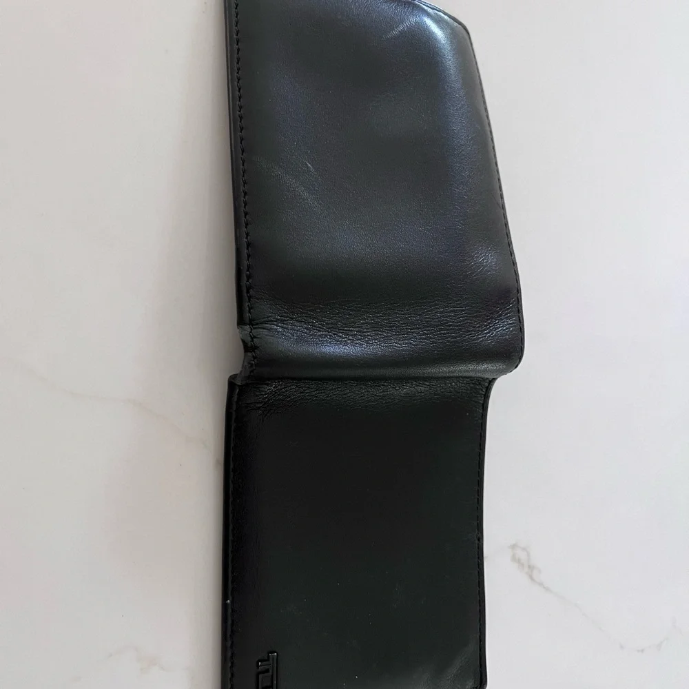 Men's Black Leather Bifold Wallet